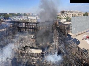 İ̇talya’daki Dünyaca Ünlü Film Stüdyosu Cinecitta’da Yangın