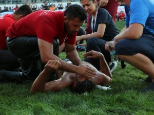 Cerrahi Hastanesi’nden Yağlı Güreşe Sağlık Desteği