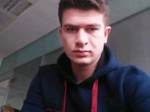 Motosiklet İle Otomobil Çarpıştı: 2 Ölü, 1 Yaralı