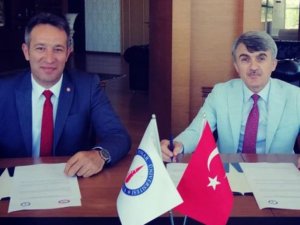 Dpü İle Üni-per-sen Arasında Eğitim İ̇ş Birliği Protokolü İmzalandı