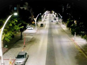 Körfez Akşemsettin Caddesi Işıl Işıl Oldu