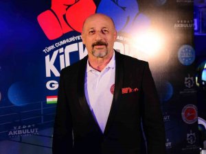 Emekli Paraşütçü Dağ Komandosu, Kick Boks Ringlerinin Hakimi Oldu