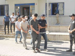 Yalova Merkezli 3 İlde Göçmen Kaçakçılığı Operasyonu