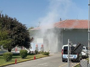 Tramvay Hatlarına Elektrik Sağlayan Trafoda Yangın Çıktı