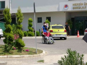 20 Gündür Ameliyat Olmayı Bekleyen Engelli Adam "Teşhis Koyamıyoruz" Denilerek Taburcu Edildi
