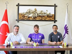 Anıl Atağ Sözleşmesini 2 Yıl Daha Uzattı