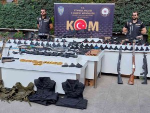 İ̇stanbul’da Suç Örgütlerine Silah Temin Eden Kişilere Operasyon
