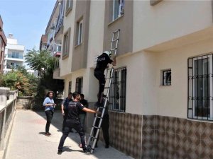 İ̇ki Gündür İşe Gitmeyen Odyometrist Evinde Ölü Bulundu