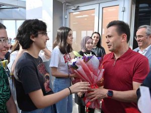 Tuzla’da ‘Üniversite Tercih Ve Kariyer Buluşması’ Düzenlendi