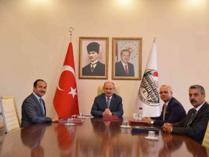 Salihli’de Yapılacak Olan Aile Sağlığı Merkezinin Protokolü İmzalandı