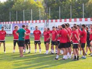 Samsunspor’un Kadrosunda Çift Pasaporta Sahip 12 Futbolcu Bulunuyor