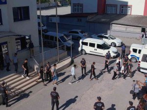 Yalova Merkezli 3 İldeki Göçmen Kaçakçılığı Operasyonunda 3 Tutuklama