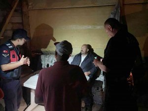 Köyde Kaybolan Adam Ekipler Tarafından Bulundu