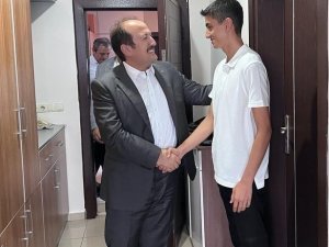 Vali Pehlivan Sınavda Türkiye 9’uncusu Tükenmez’i Tebrik Etti