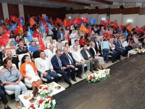 Ak Parti İ̇zmir’de “Türkiye’nin Kazanımları Ve 2023’ün Önemi’ Programı Konak’tan Başladı