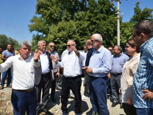 Ak Parti Heyeti Köyleri Gezerek Sorunları Yerinde Görüyor