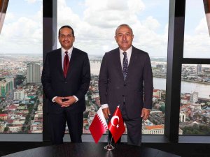 Bakan Çavuşoğlu, Katarlı Mevkidaşı Al Sani İle Görüştü