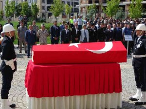 Beyin Kanaması Sonucu Hayatını Kaybeden Polis Memuru İçin Tören Düzenlendi