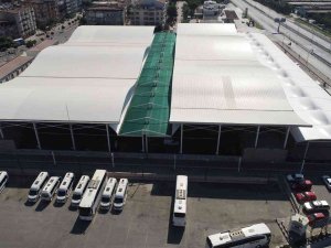 Salihli Çarşamba Pazaryerinin Açık Alanı Membran İle Kapatıldı