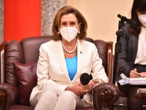 Çin Dışişleri Bakanlığı: “Pelosi Şov Yapıyor”
