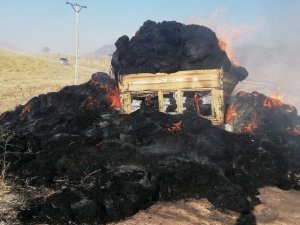 Sap Balyası Yüklü Römorklar Çıkan Yangında Kullanılamaz Hale Geldi