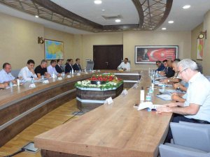 Siirt Valisi Hacıbektaşoğlu Köydes Toplantısına Katıldı