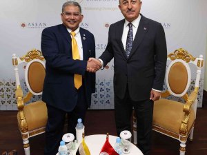 Bakan Çavuşoğlu, Bruneli Ve Sri Lankalı Mevkidaşları İle Görüştü