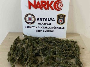 Poşette Esrar Taşıyan Şüpheliye Suçüstü