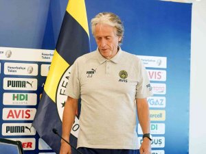 Jorge Jesus: “Avrupa Ligi’nde Gruplara Kalmak İstiyoruz”