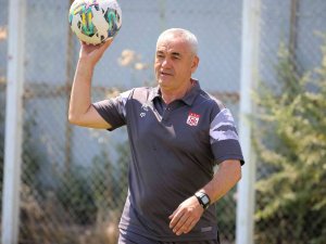 Rıza Çalımbay: "Avrupa Kupalarından Hemen Elenmek İstemiyoruz"