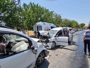 İ̇zmir’deki Kazada Can Pazarı: 1 Ölü, 8 Yaralı