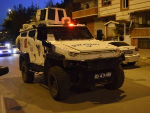 Silahlı Çatışmanın Ortasında Kalan Anne Ve 2 Çocuğu Yaralandı