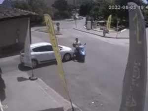 Bursa’da Motosiklet Kazadan Kıl Payı Kurtuldu