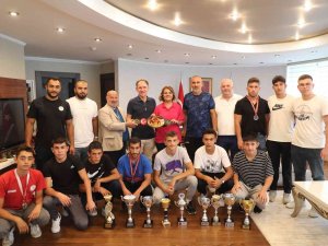 Başkan Hürriyet: "Güreş Sporunda Öncü Olmak İstiyoruz"