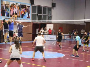 Akçaabat’ta Voleybol Turnuvası Sona Erdi