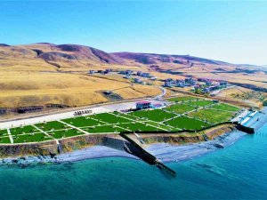 Tuşba Belediyesinin ‘Ayanıs Kadınlar Plajı’ Açılıyor