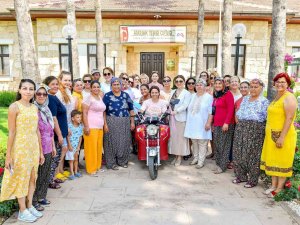 Gazi Çiftliği, Üretici Kadınların Hayallerini Gerçekleştiriyor