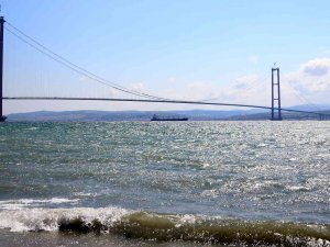 Ukrayna’dan Yola Çıkan Kuru Yük Gemisi ‘Razoni’ Çanakkale Boğazı’ndan Geçti