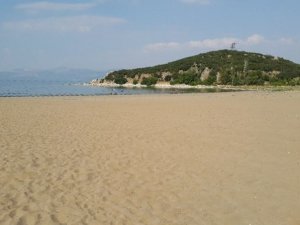 Eğirdir Altınkum Plajı’nda Kirliliğe Rastlanmadı