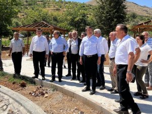 Chp’li Milletvekilleri Sorunları Vatandaşlardan Dinledi