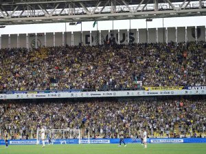Uefa Avrupa Ligi: Fenerbahçe: 1 - Slovacko: 0 (Maç Devam Ediyor)
