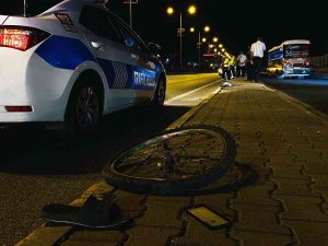 Diyarbakır’da Otomobil Sürücüsünün Çarptığı Bisiklet Sürücüsü Ağır Yaralandı