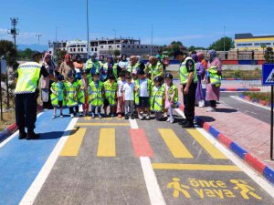 Miniklere Eğitim Yaz Tatilinde De Devam Ediyor