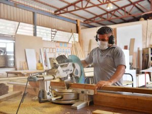 Konyaaltı Belediyesi Satın Almak Yerine Üretiyor