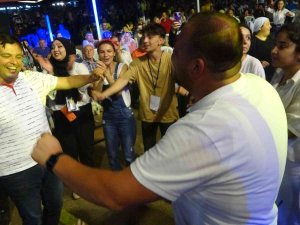 Başkan Çakın, Gurbetçi Festival’de Vatandaşlarla Ankara Havası Oynadı