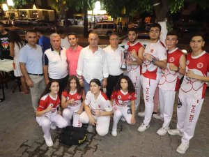 Başarılı Sporcular Yemekte Bir Araya Geldi