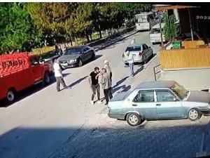 Döner Bıçaklı Maganda Sokak Ortasında Terör Estirdi