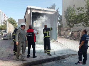Trafoda Çıkan Yangın İtfaiyenin Müdahalesiyle Söndürüldü