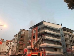 Iğdır’da Çıkan Yangında Daire Kullanılamaz Hale Geldi
