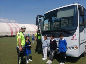 Amaç Kazaları Önlemek, 300 Öğrenciye Eğitim Verildi